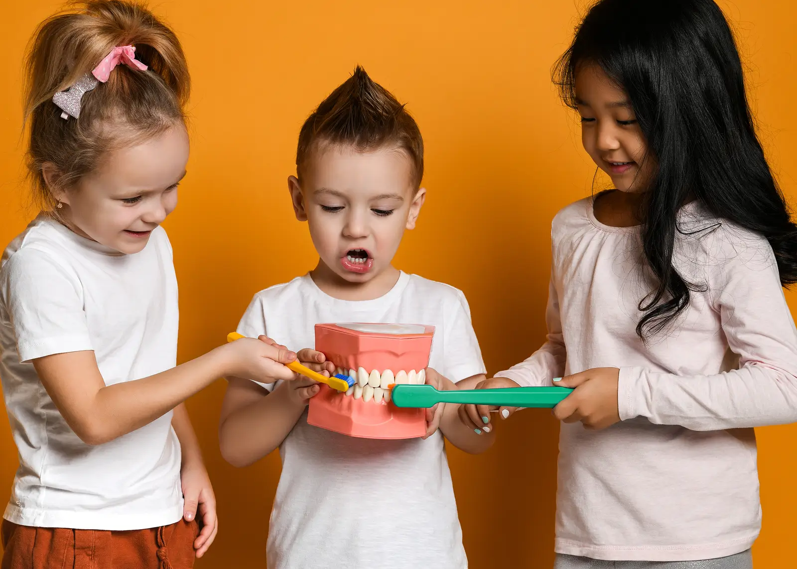 Los 7 problemas dentales más comunes en los niños: lo que los padres deben saber