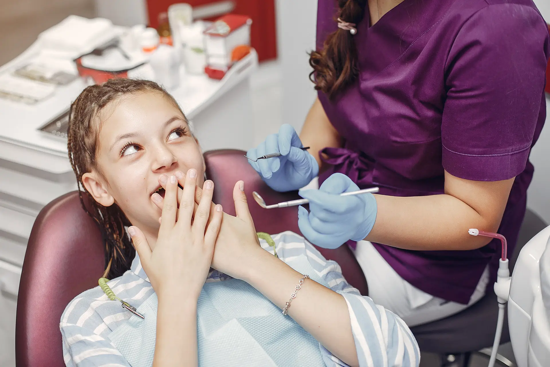 Cómo garantizar sonrisas brillantes: cómo hacer que las visitas al dentista sean agradables para su hijo