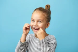 5 formas sencillas de mantener los dientes de su hijo sanos